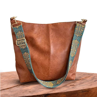 MONIKAS TASCHEN - Õlakott dekoratiivsete detailidega (Minu lemmik)