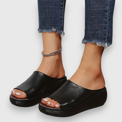 Amelie | Elegantne sandaal pehmest faux-nahast