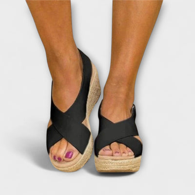 Elegantne espadrillide sandaalid