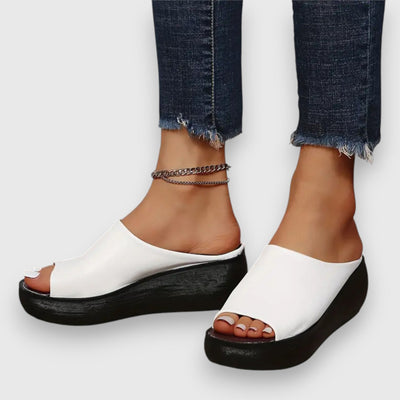 Amelie | Elegantne sandaal pehmest faux-nahast