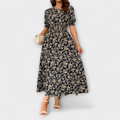 Amelia - Kleid, millel on ümmargune kaelus ja lillemuster