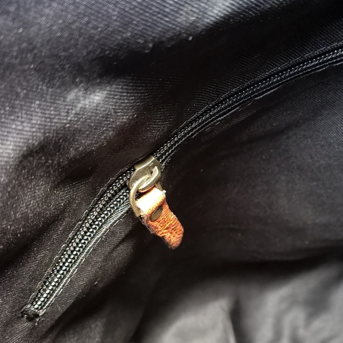 Tumepruun Nahk-Rucksack
