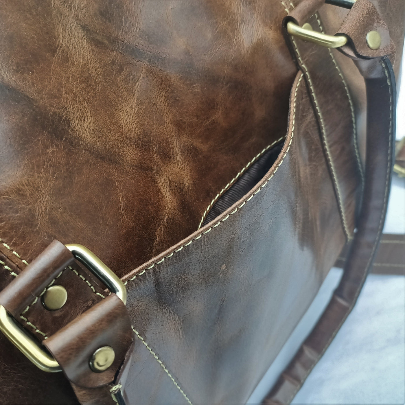 Hullu Hobuse Nahast Mini Duffel Kott