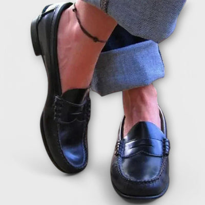 Klassikalised naiste loaferid