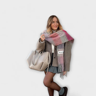 Lora. – Vintage Kott