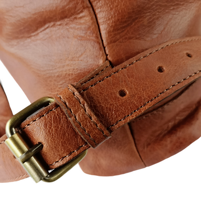 Tumepruun Nahk-Rucksack
