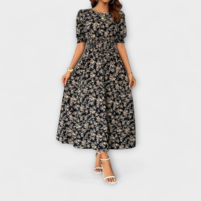 Amelia - Kleid, millel on ümmargune kaelus ja lillemuster